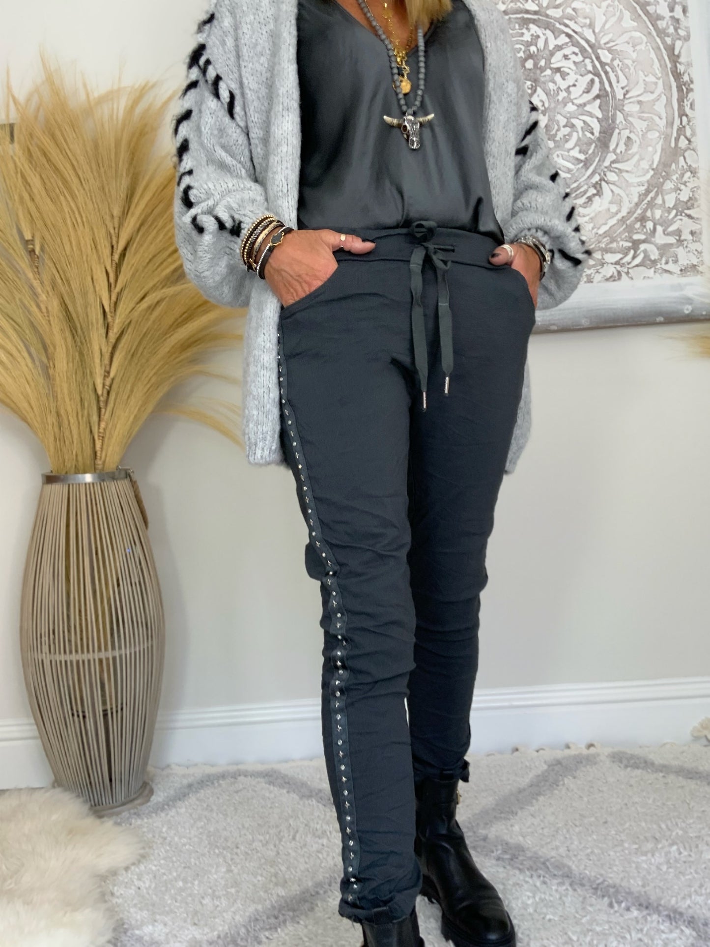 Pull-on Star Strip Trouser