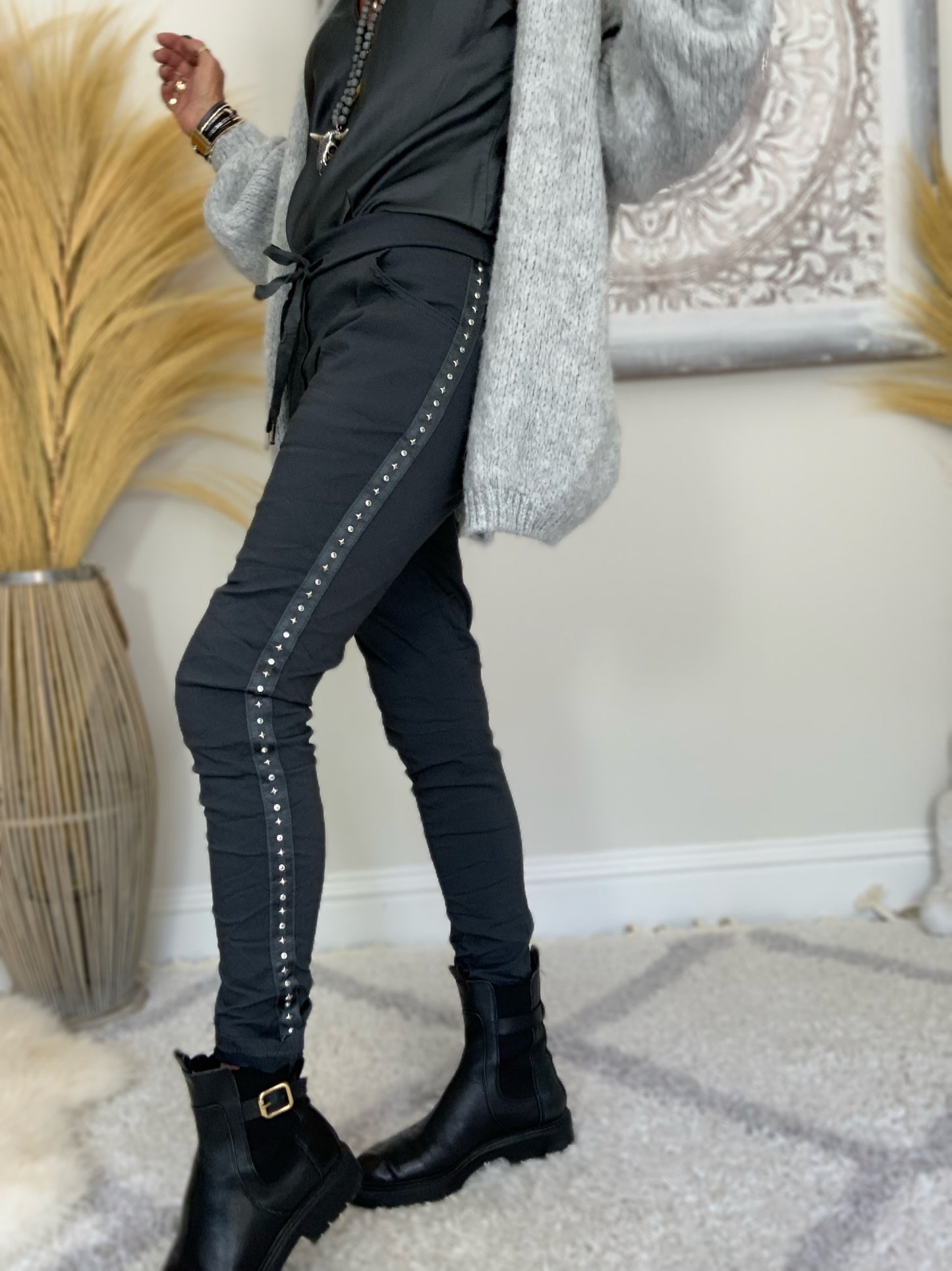 Pull-on Star Strip Trouser