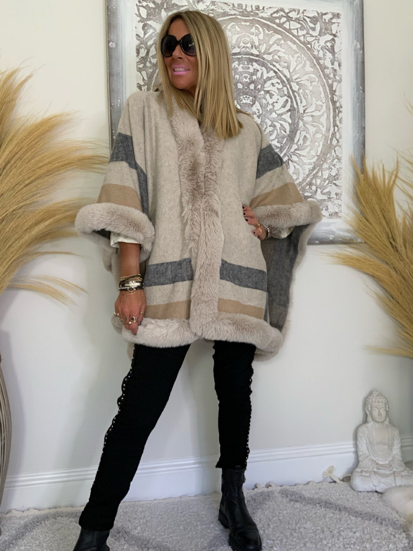 Sakita Poncho-Wrap