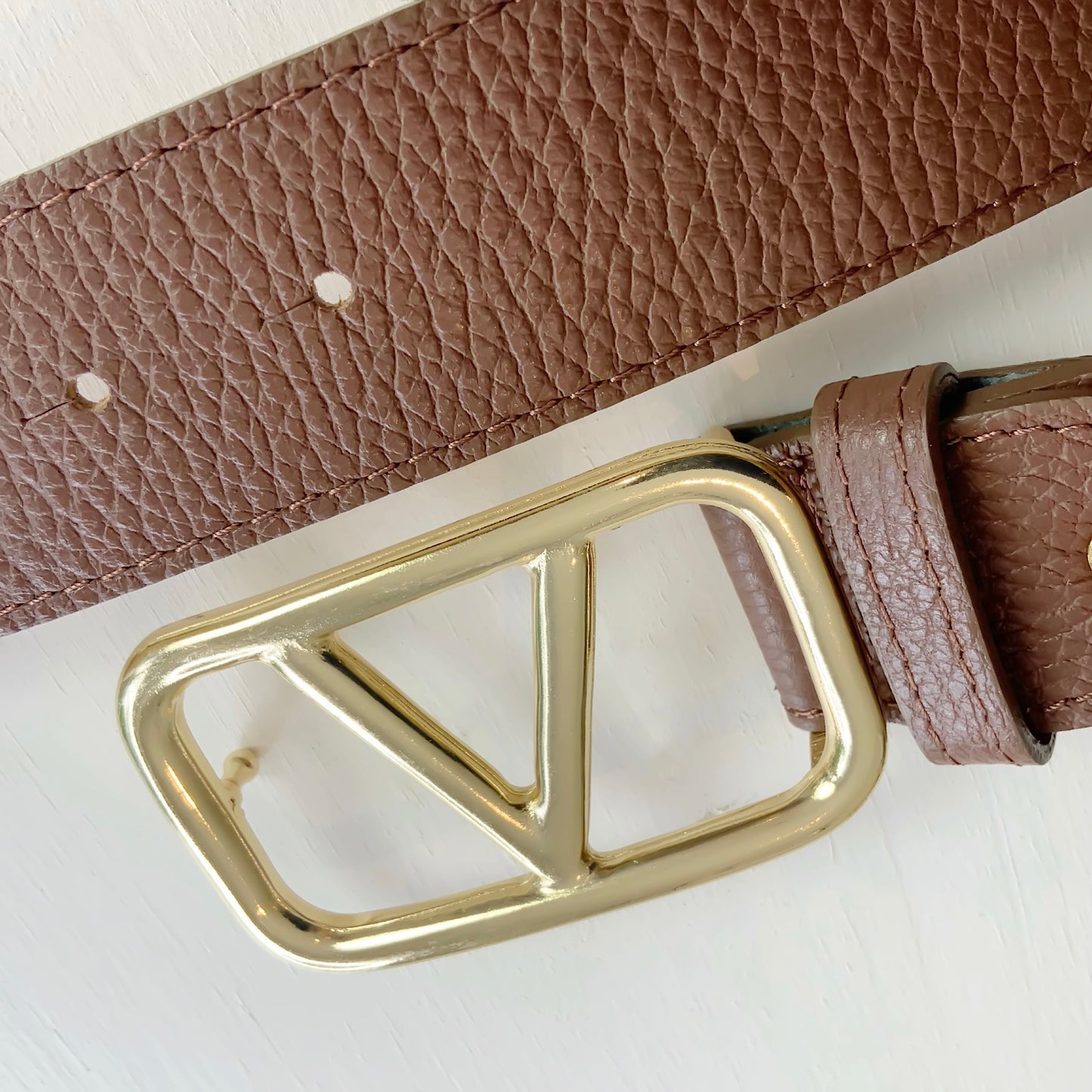 V-Buckle Leather Belt