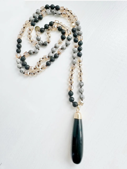 Black Sofia Necklace